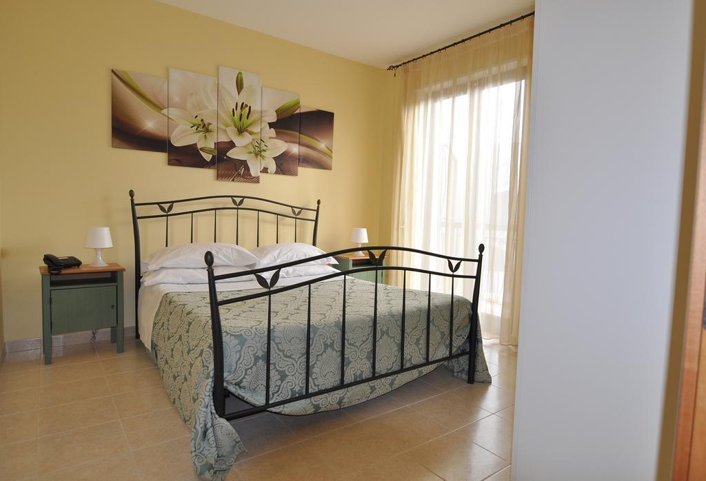 Ciao Hotel & Residence - Apartments Conversano Extérieur photo