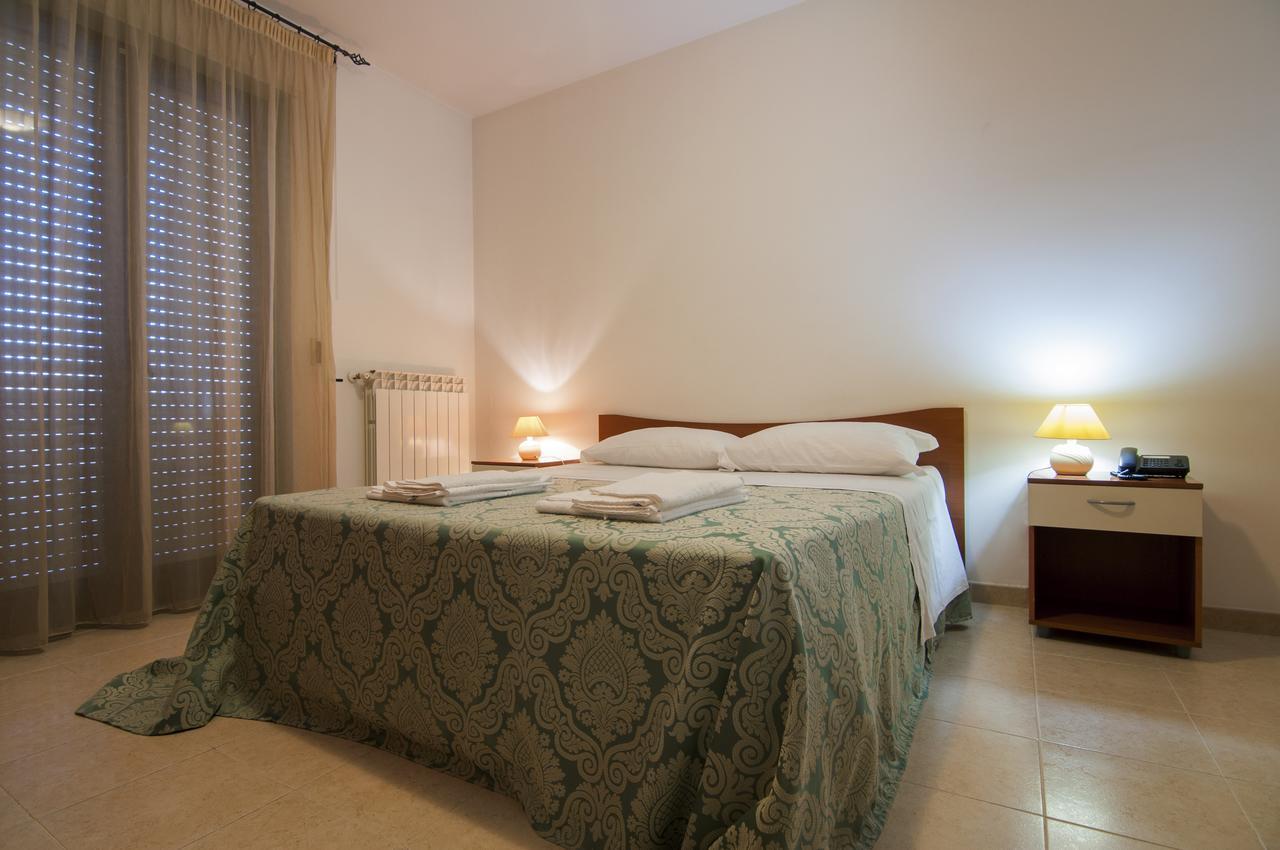 Ciao Hotel & Residence - Apartments Conversano Extérieur photo